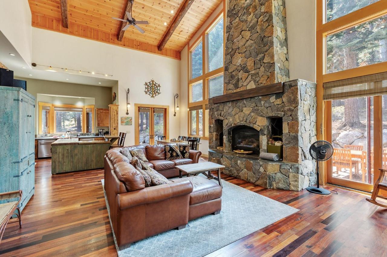 Bear Meadows Lodge - Hot Tub - Tahoe Donner Home Truckee Bagian luar foto