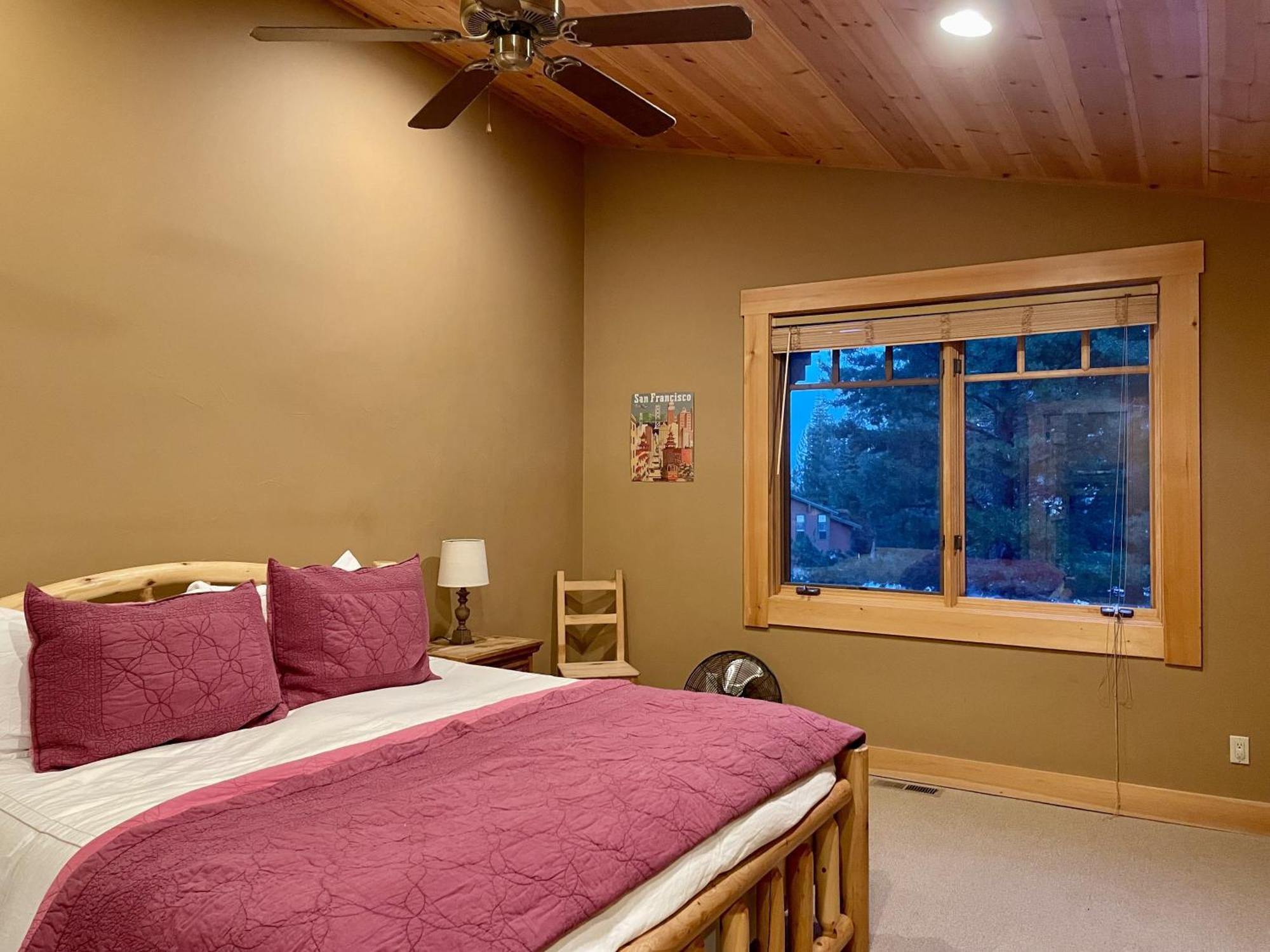 Bear Meadows Lodge - Hot Tub - Tahoe Donner Home Truckee Bagian luar foto