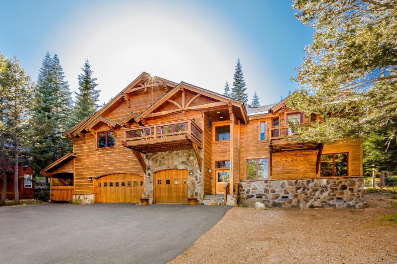 Bear Meadows Lodge - Hot Tub - Tahoe Donner Home Truckee Bagian luar foto