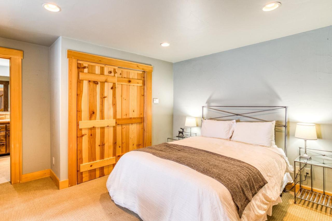 Bear Meadows Lodge - Hot Tub - Tahoe Donner Home Truckee Bagian luar foto